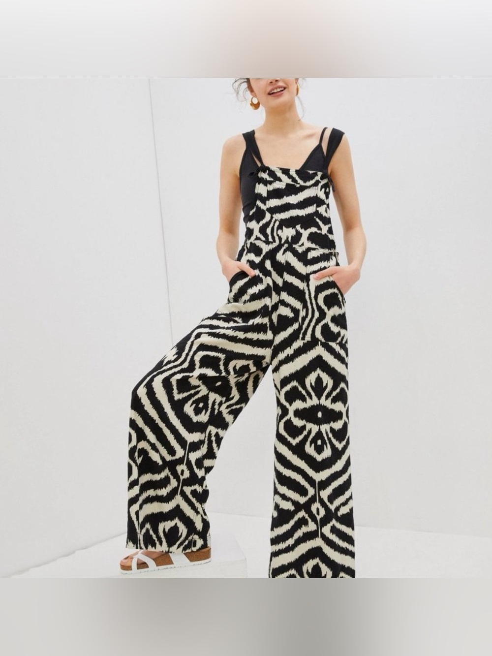 Anthropologie Constance Wide-Leg Overalls Black & White Size M - Picture 1 of 14